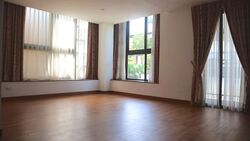 Lornie Road (D11), Terrace #596491101